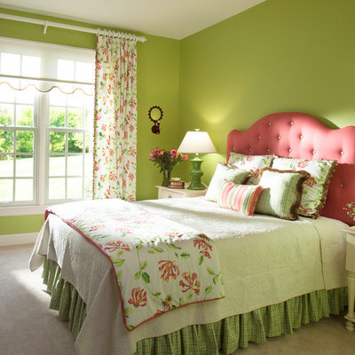 Inspiration for a timeless carpeted bedroom remodel in San Diego with green walls and no fireplace