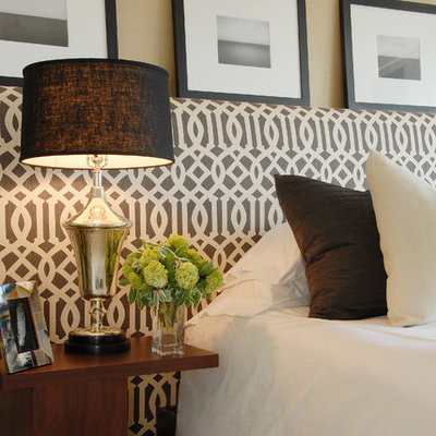 Bedroom - transitional bedroom idea in Los Angeles with beige walls
