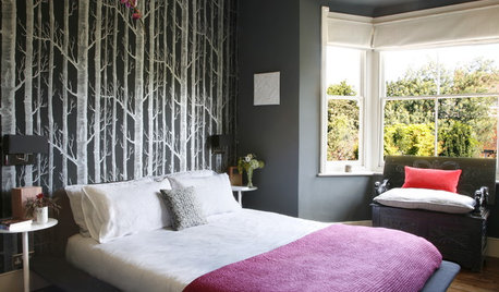 Beds Without a Headboard That Still Make a Fabulous Focal Point