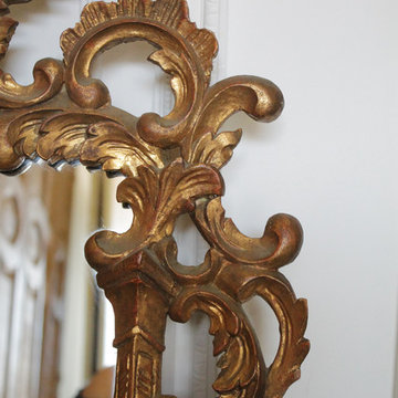 Vintage Carved Italian Giltwood Mirror