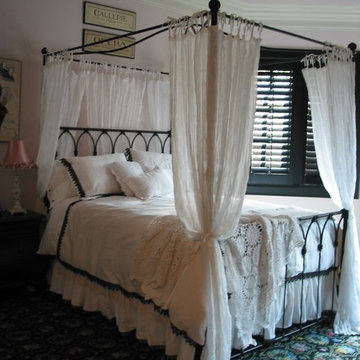 Vintage Parisian Black and White bedroom suite