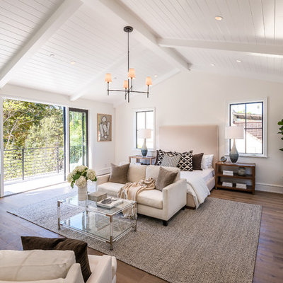 Bedroom - country bedroom idea in Los Angeles
