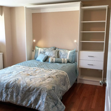 Wells, Maine beach home Murphy Wall Bed!