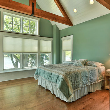 Whitewater Lake - Lakeside Craftsman Bedroom