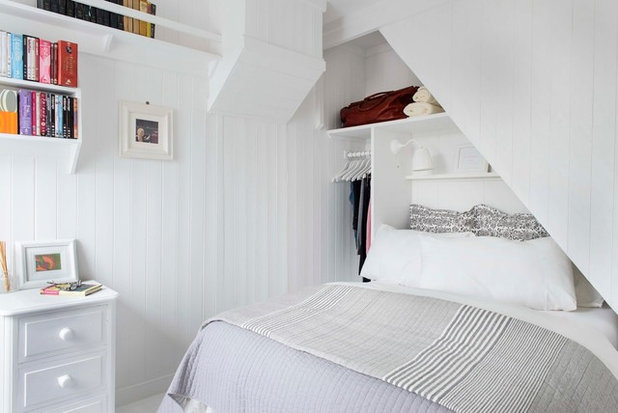 ビーチスタイル 寝室 by Whitstable Island Interiors