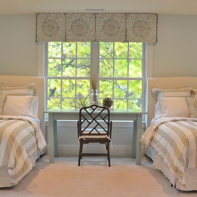 Bedroom - traditional bedroom idea in Philadelphia with blue walls