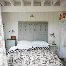 How to Create a Vintage Look in Your Bedroom