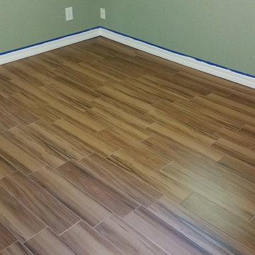 Wood Look Ceramic Tile Floor