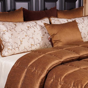Wren King Coverlet