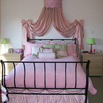 Young girls bedroom