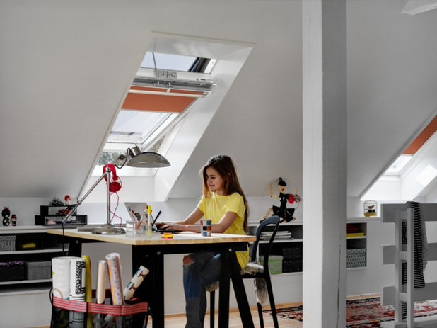 Contemporary Home Office by VELUX France Officiel
