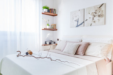 Photo of a modern bedroom in Milan.