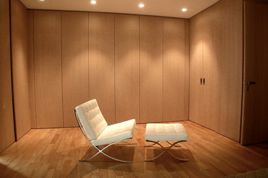 Modernes Hauptschlafzimmer in Bologna