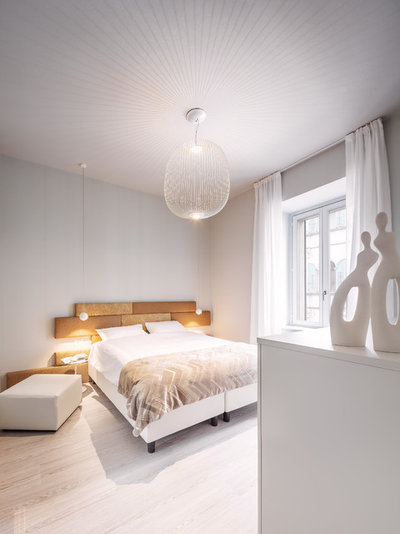 Modern Bedroom by raro