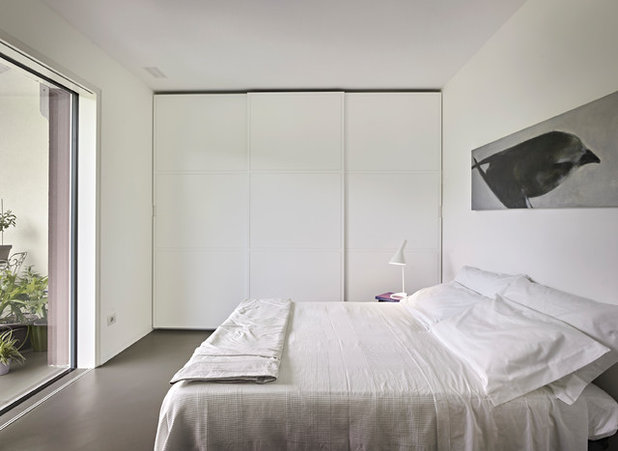 Contemporary Bedroom by BURNAZZI FELTRIN ARCHITETTI