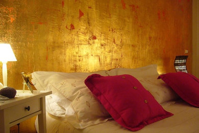 Decorazione a foglia d'oro per parete camera