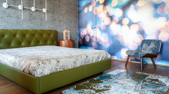 Parati e arredi di design per una camera da letto fuori dagli schemi