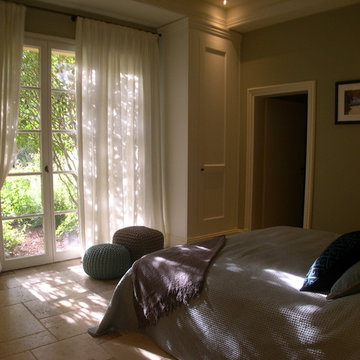 Villa in Cannes - Guest Bedroom