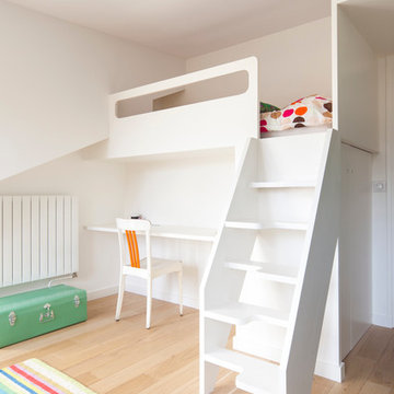 chambre enfant - escalier compact pas japonais