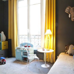 Aménagement d'une chambre d'enfant de 1 à 3 ans contemporaine.