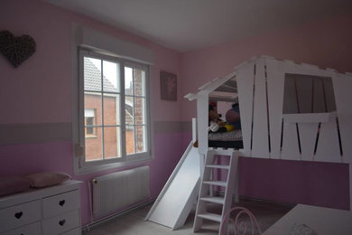 リールにあるコンテンポラリースタイルのおしゃれな子供部屋の写真