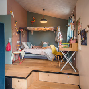 Cette photo montre une chambre d'enfant industrielle.