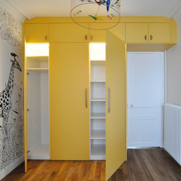 Un appartement haussmannien haut en couleur
