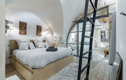 Houzz Tour: Old Arches, Beams and Stones Become Au Courant