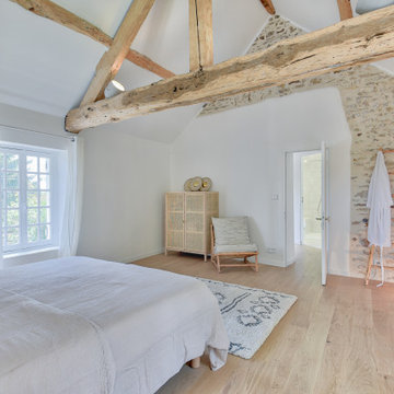 Rénovation d'un corps de ferme de 365 m2 - La chambre Master