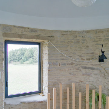 Rénovation d'un moulin à vent et décoration intérieur