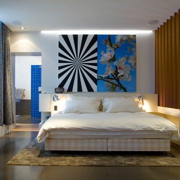Un appartement d'un collectionneur d'art contemporain