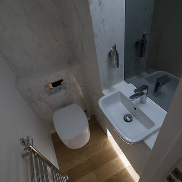 Apartment in Notting Hill: Guest WC