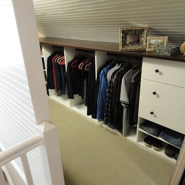 Angled Roofline Walkin Closet