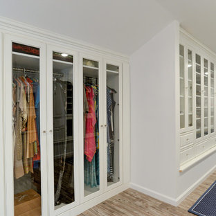 Inspiration for a timeless closet remodel in New York