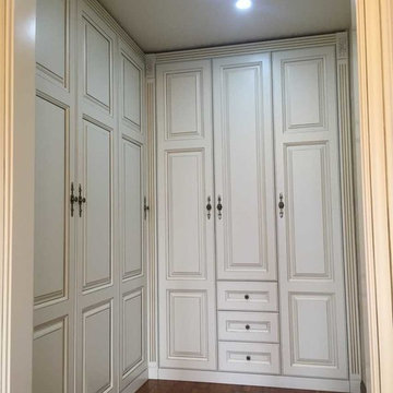 Bedroom Wardrobe with Solid Wood Door