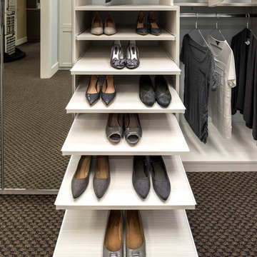 Bianco Walk-In Closet Display - Campbell Showroom