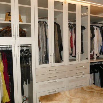 Bradenton His & Her Master Closet