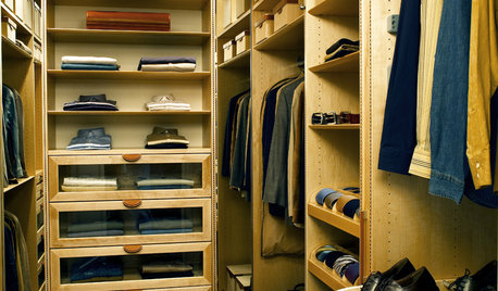 Closet Storage Solution: Fall Clothes In, Summer Clothes Out!