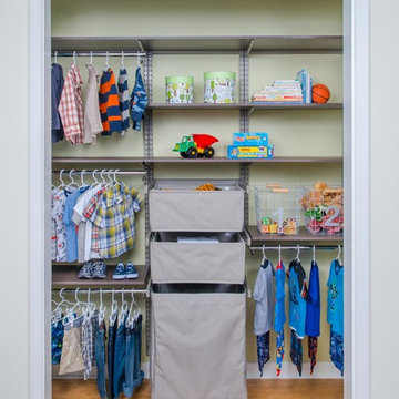 Children's Closets with Canvas Baskets | Organized Living freedomRail