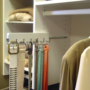 Closet Features & Accessories