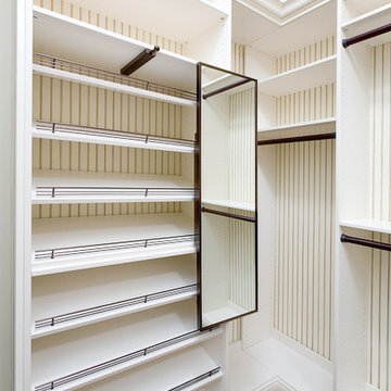 Closet Organizing Systems