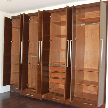Closets cabinets