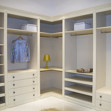 CLOSETS
