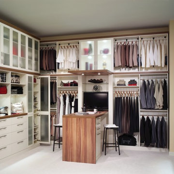 Contemporary Walk-in Closet