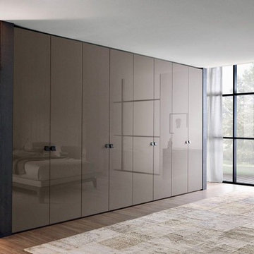 Contemporary Wardrobes & Walk In Closets