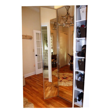 Custom Closet wardrobe room