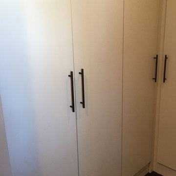 Custom Walk-In Closet Cabinets