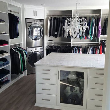 Custom Walk-in Closet Designs