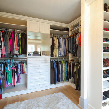 Deluxe Closets