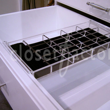 Drop in lucite jewelry tray